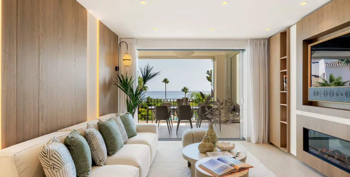Продажа апартаментов на среднем этаже в Estepona 1