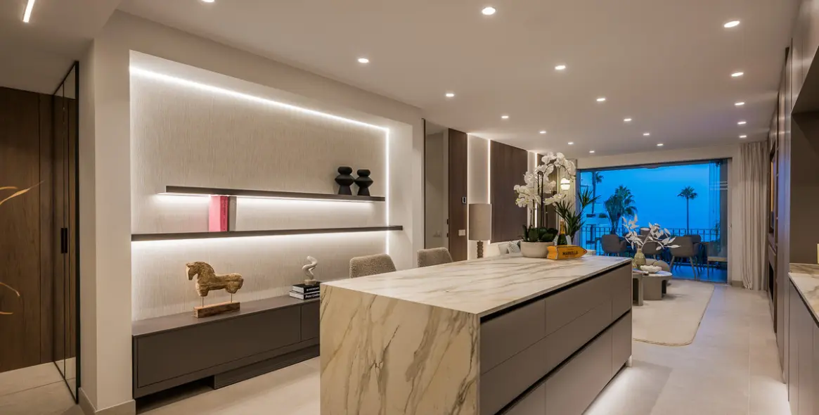 Продажа апартаментов на среднем этаже в Estepona 24