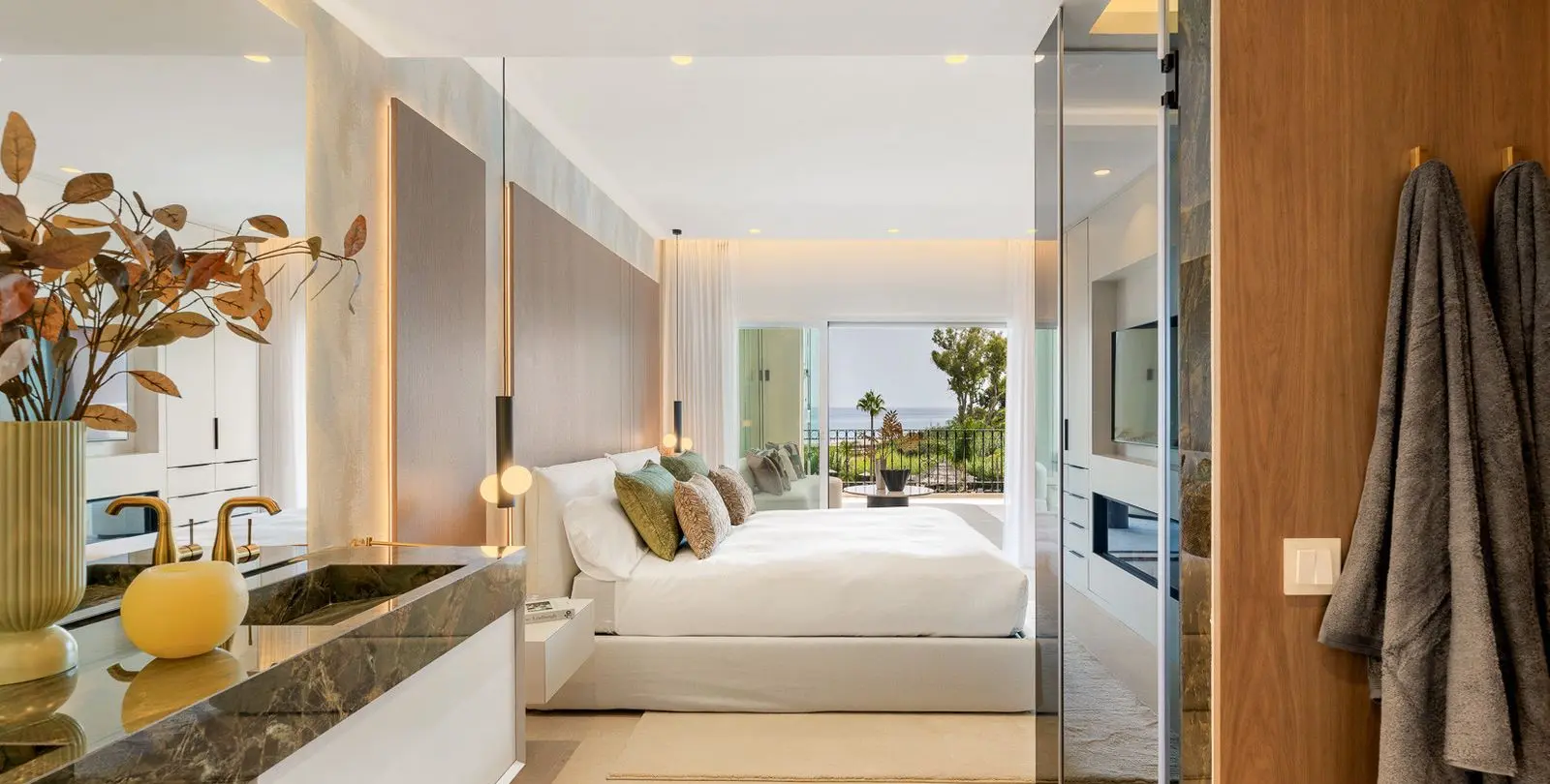 Venta de apartamento en planta media en Estepona 15