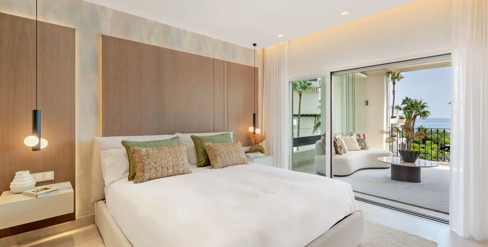 Venta de apartamento en planta media en Estepona 16