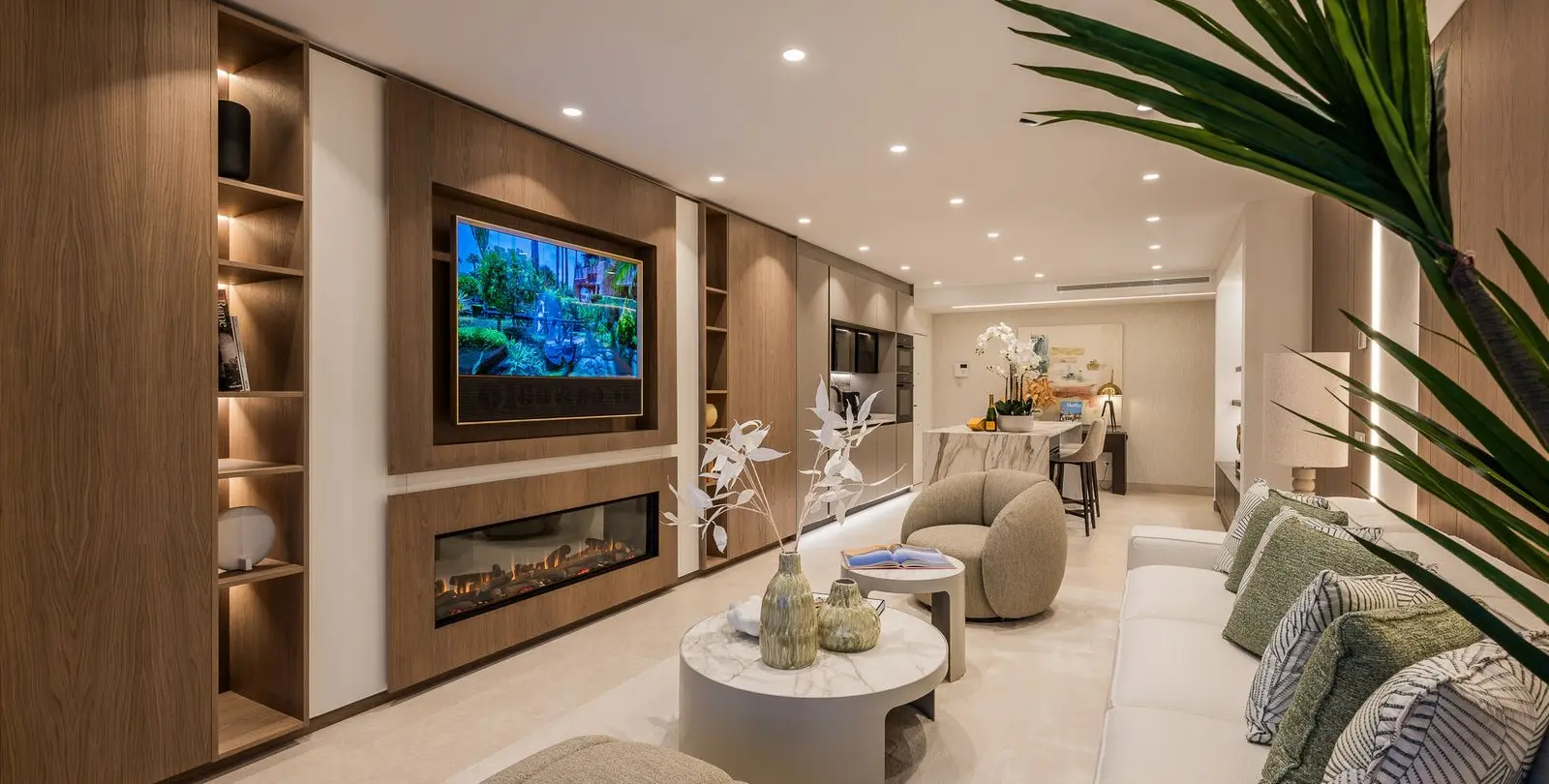 Venta de apartamento en planta media en Estepona 22