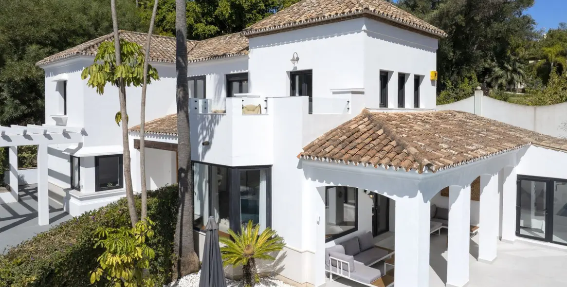 Продажа  отдельно стоящей виллы в Estepona (район El Paraiso) 4
