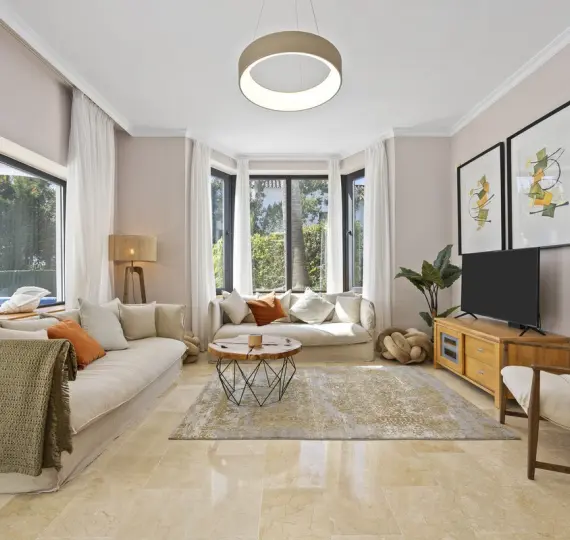 Oтдельно стоящая вилла R4848973