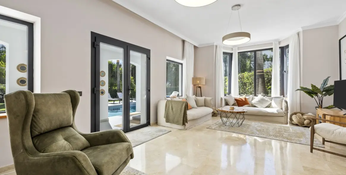 Продажа  отдельно стоящей виллы в Estepona (район El Paraiso) 7