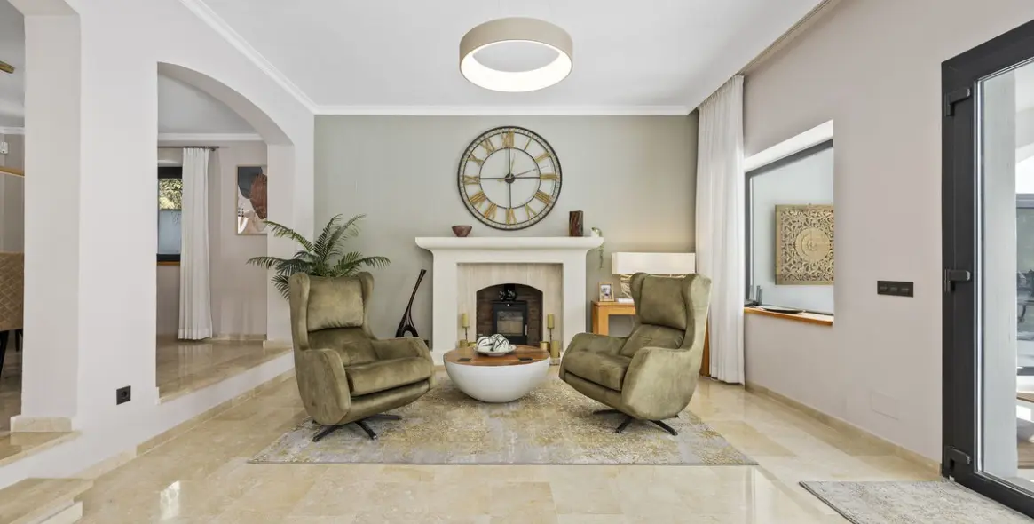 Продажа  отдельно стоящей виллы в Estepona (район El Paraiso) 17