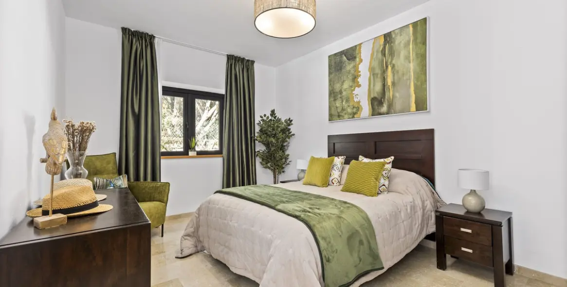 Venta de villa independiente en El Paraiso 25