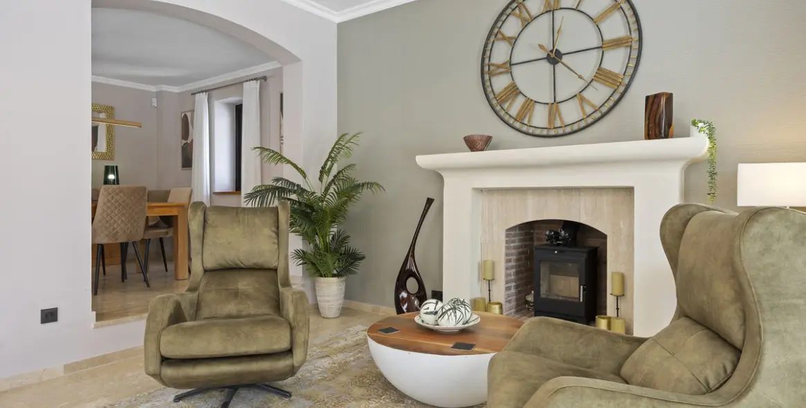 Venta de villa independiente en El Paraiso 38