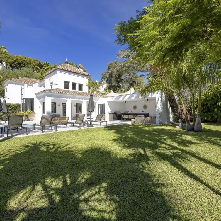 Venta de villa independiente en El Paraiso