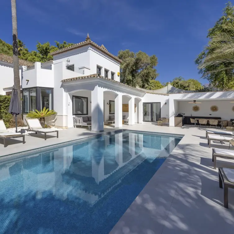 Venta de villa independiente en El Paraiso