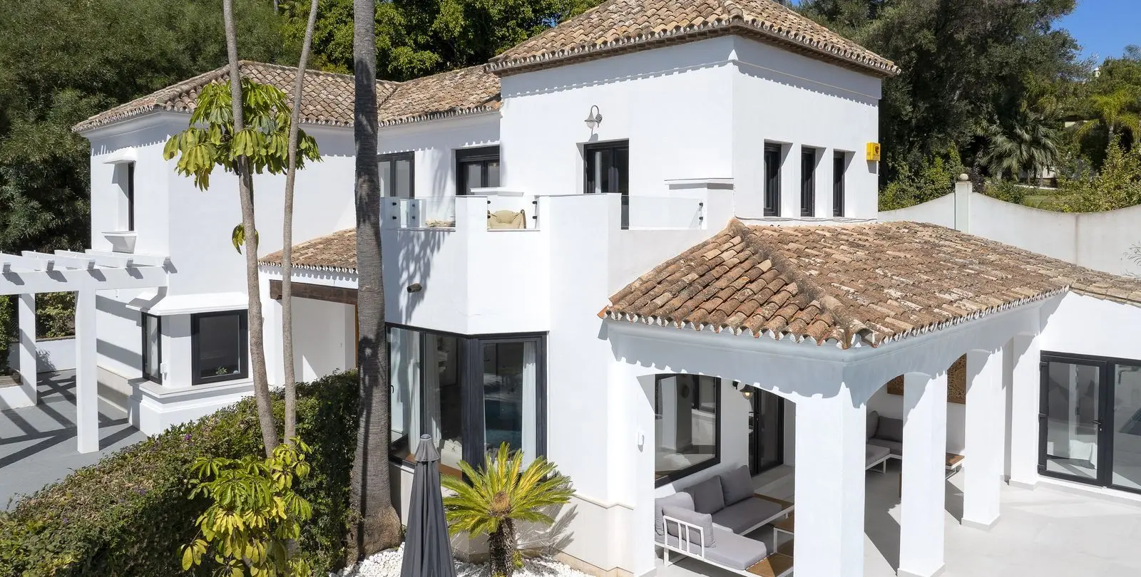 Venta de villa independiente en El Paraiso 4