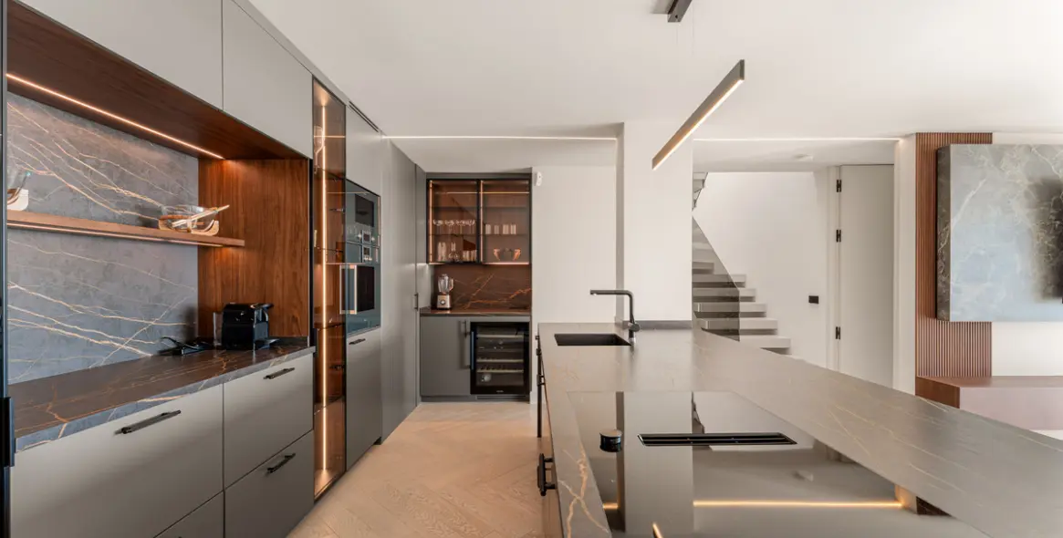 Venta de ático dúplex en La Quinta 7