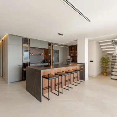 Продажа двухуровневого пентхауса в La Quinta