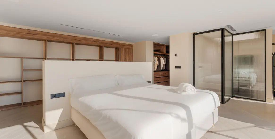 Venta de ático dúplex en La Quinta 9