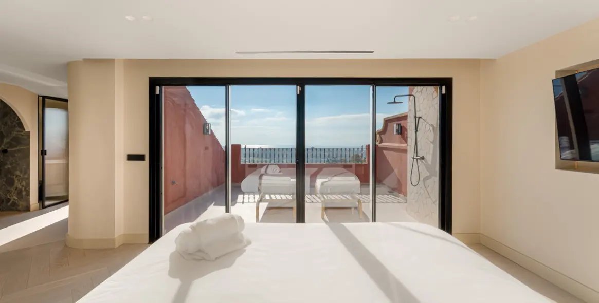 Venta de ático dúplex en La Quinta 11