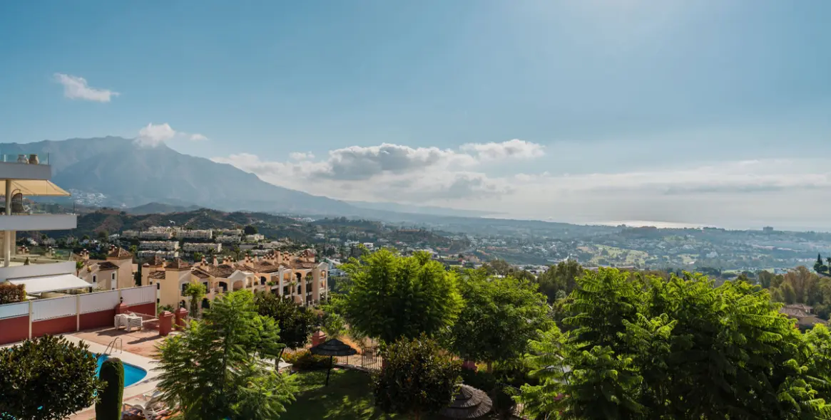 Sale of penthouse duplex in La Quinta 29