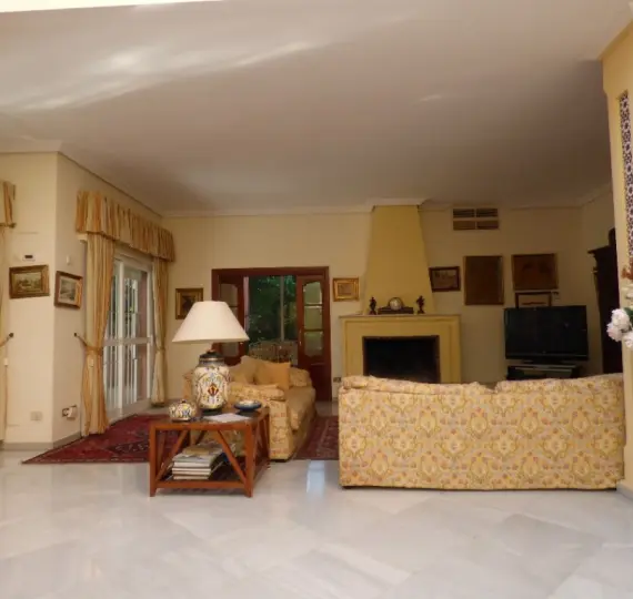 Venta de villa independiente en Torrenueva