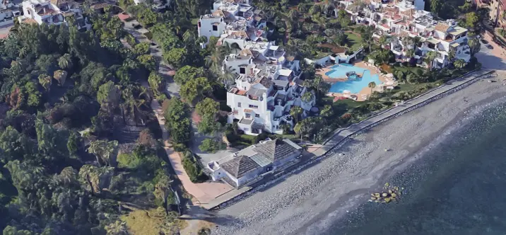 Long-term rent of restaurant in Puerto Banús 0