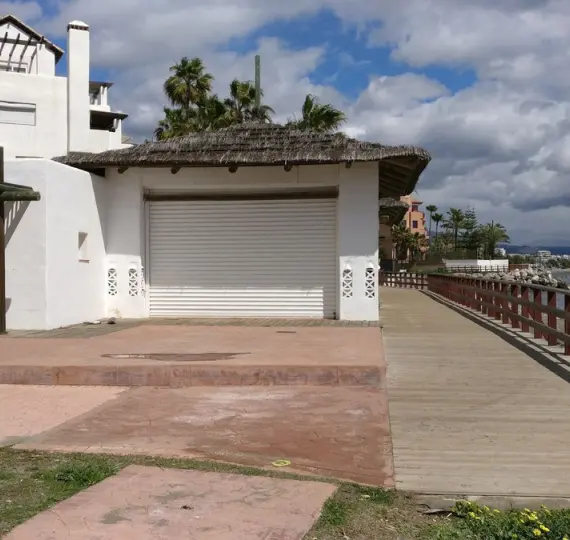 Long-term rent of restaurant in Puerto Banús