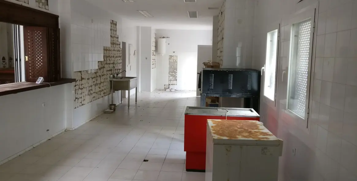 Long-term rent of restaurant in Puerto Banús 16