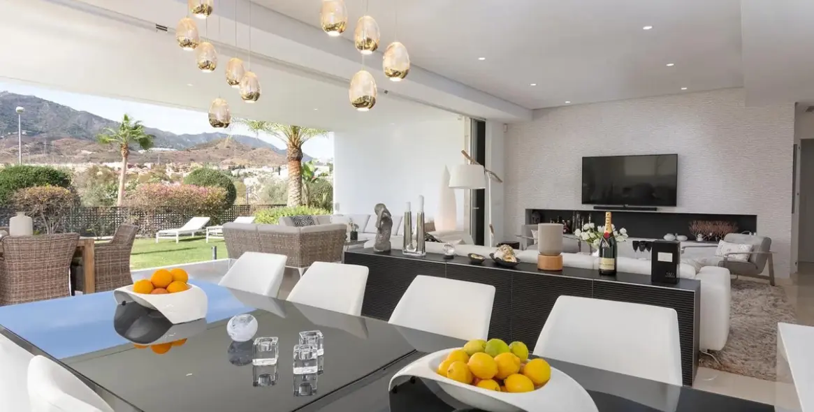 Продажа  отдельно стоящей виллы в Marbella East (район Río Real) 5