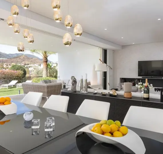 Villa independiente R5186401