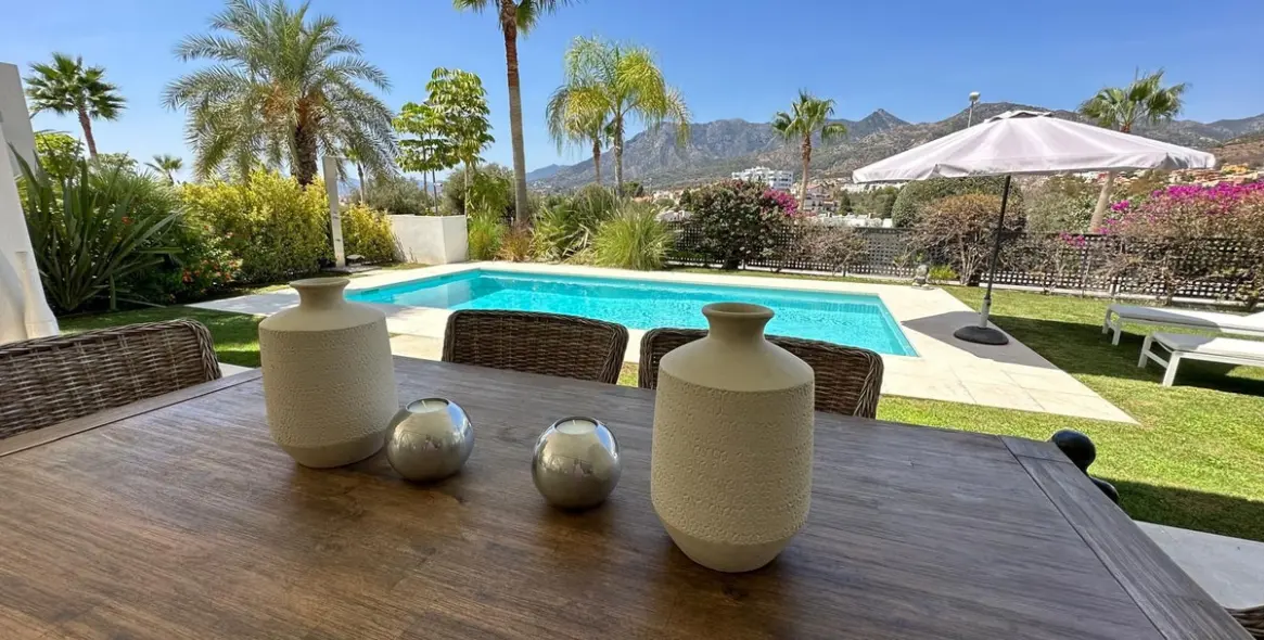 Продажа  отдельно стоящей виллы в Marbella East (район Río Real) 7