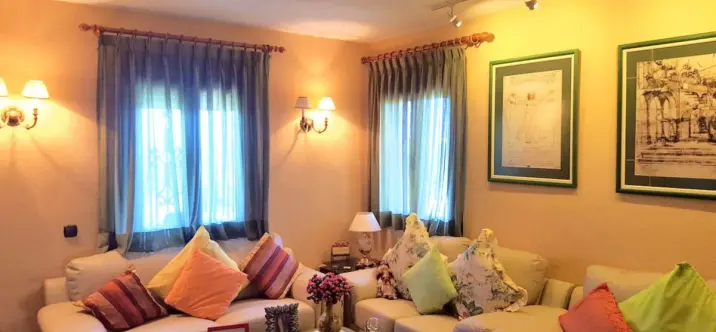 Villa independiente R3329542 3