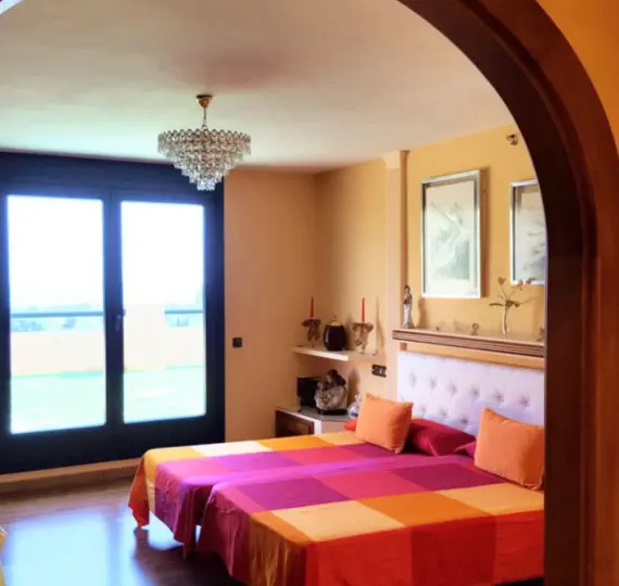 Villa independiente R3329542