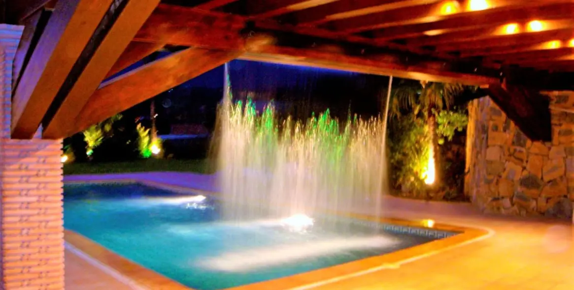 Sale of detached villa in Estepona 31