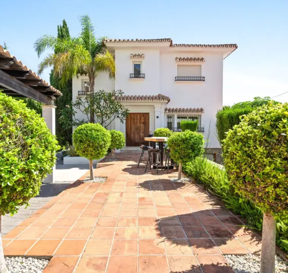 Villa independiente R5153674