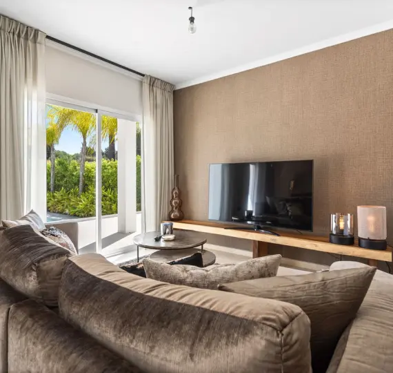 Villa independiente R5153674