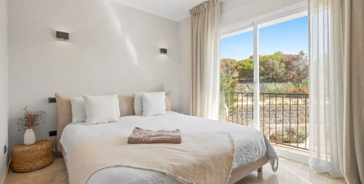 Venta de villa independiente en Nueva Andalucía 17