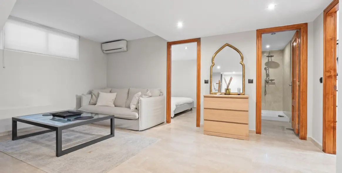 Venta de villa independiente en Nueva Andalucía 18