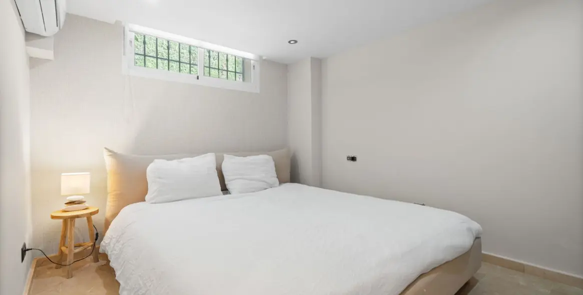 Venta de villa independiente en Nueva Andalucía 20