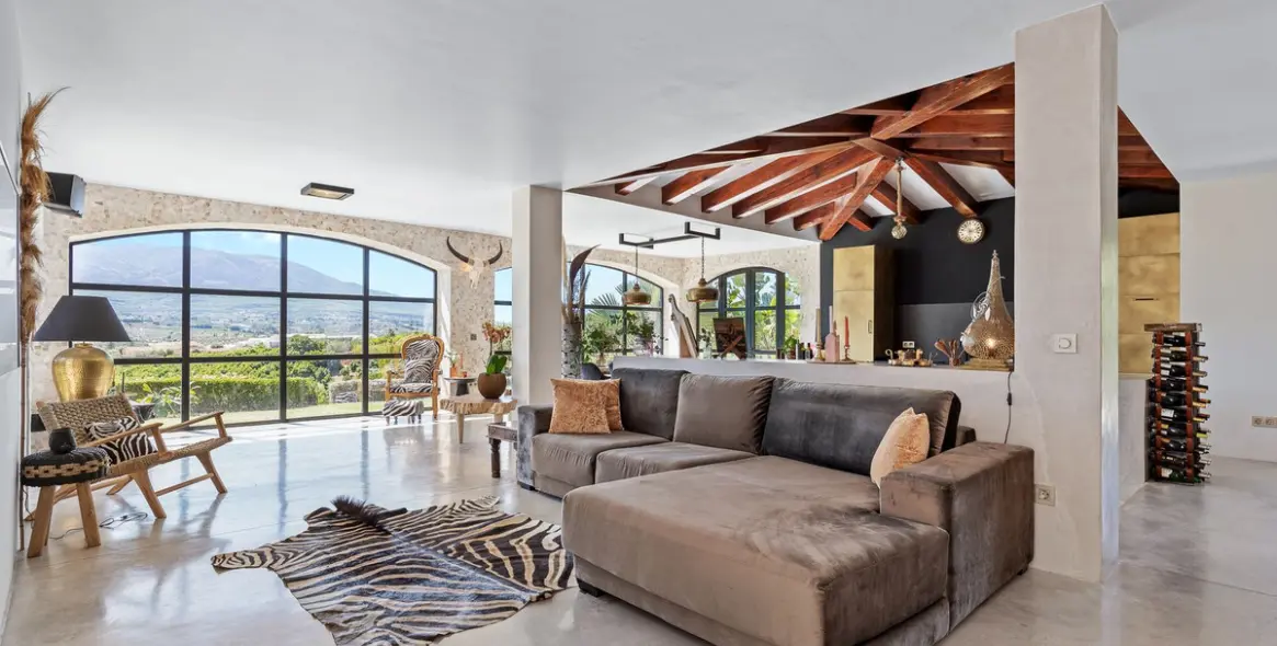 Sale of finca - cortijo in Malaga (district Provincia de Málaga) 2