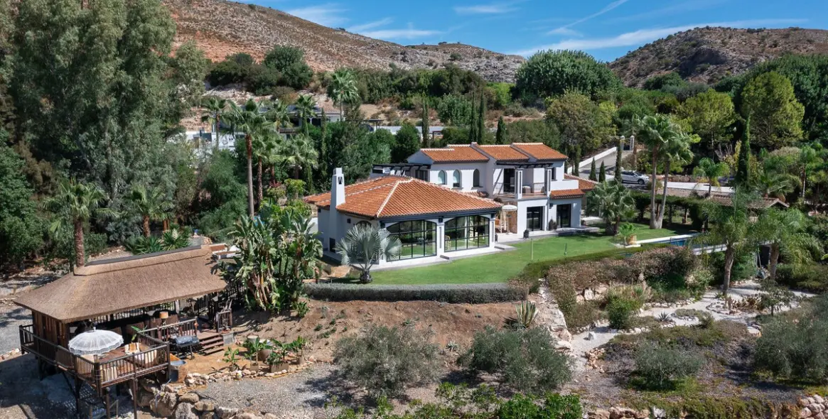 Sale of finca - cortijo in Malaga (district Provincia de Málaga) 3