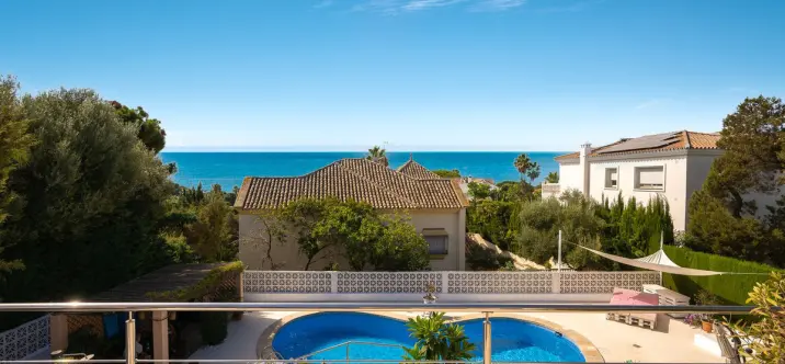 Продажа  отдельно стоящей виллы в Marbesa 0