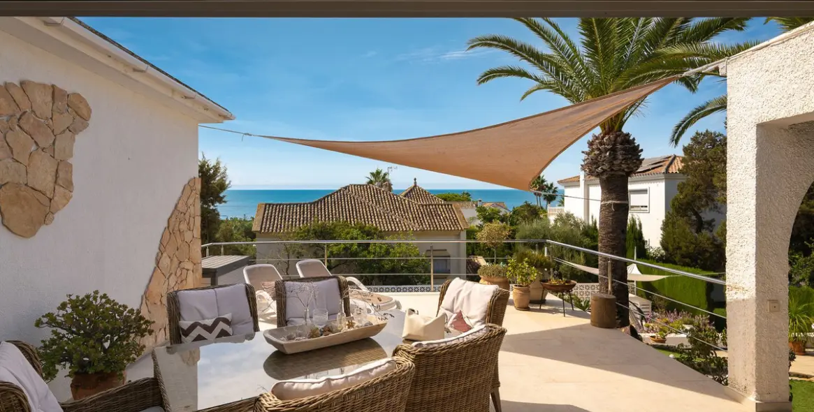 Продажа  отдельно стоящей виллы в Marbesa 5