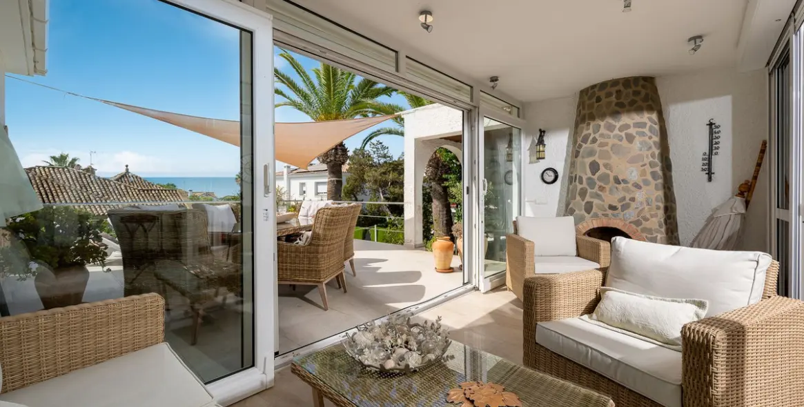 Продажа  отдельно стоящей виллы в Marbesa 6