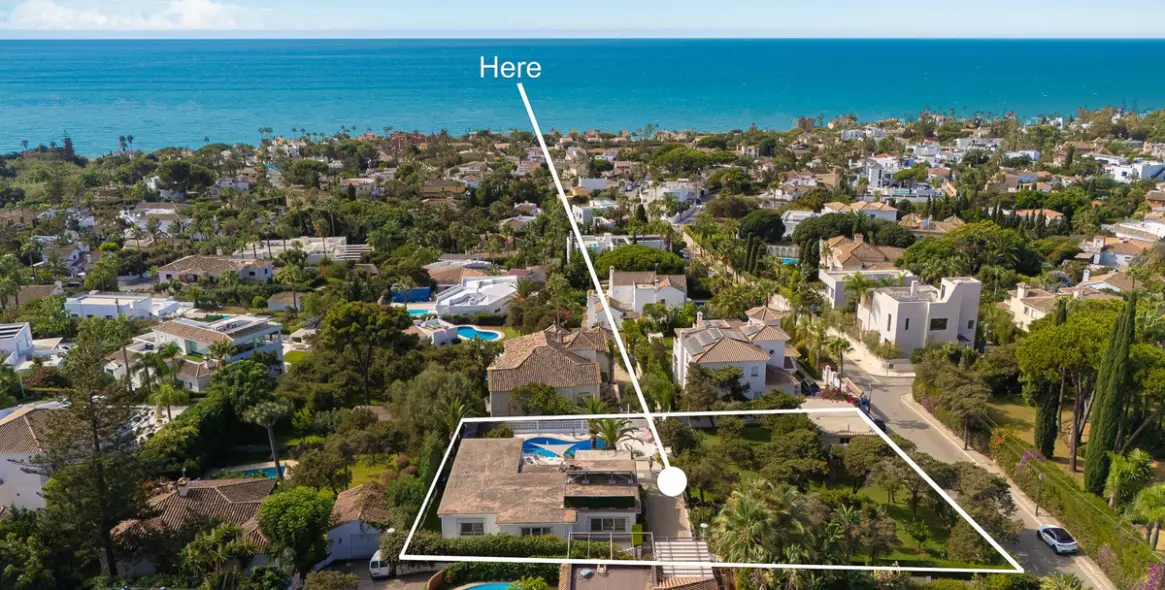 Продажа  отдельно стоящей виллы в Marbesa 7