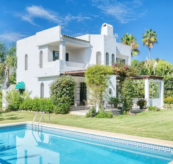 Villa independiente R5179537