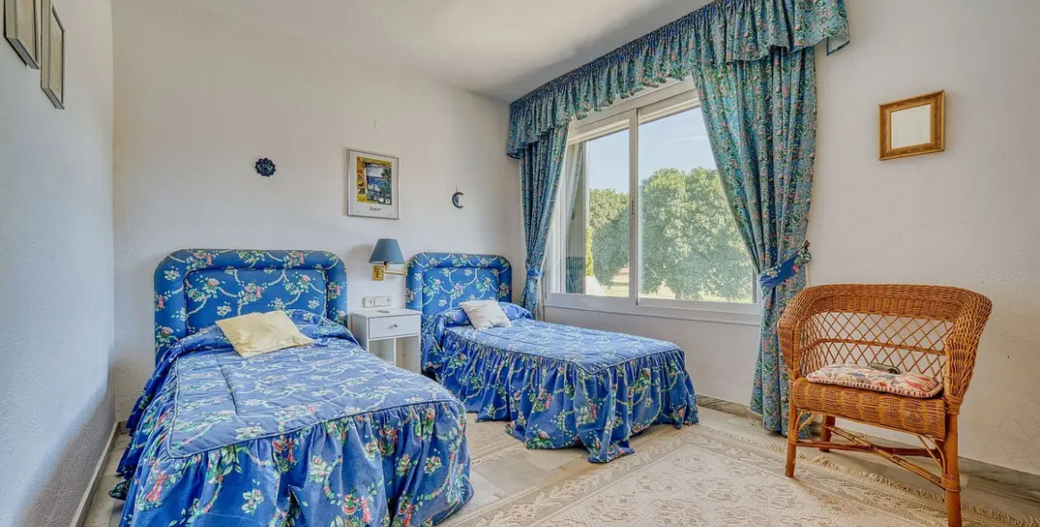 Venta de villa independiente en Nueva Andalucía 20