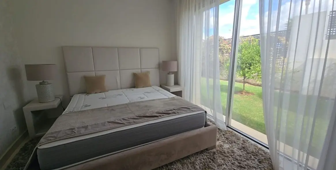 Продажа  отдельно стоящей виллы в Río Real 17