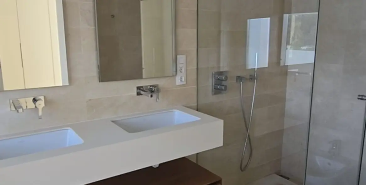 Продажа  отдельно стоящей виллы в Río Real 20