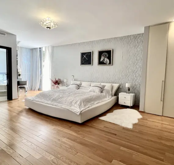 Semi-detached house R4690150