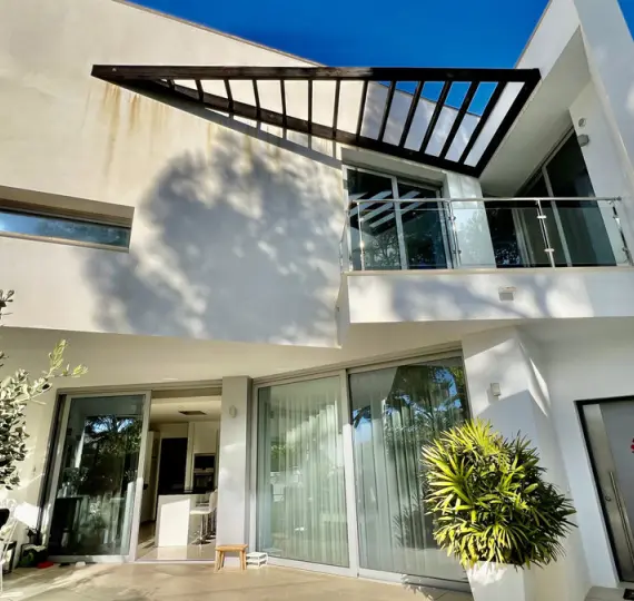 Semi-detached house R4690150