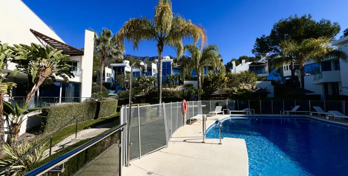 Sale of semi-detached house in Marbella (district The Golden Mile) 3