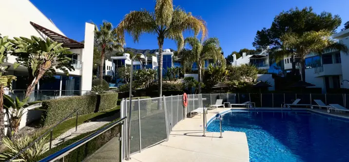 Semi-detached house R4690150 2