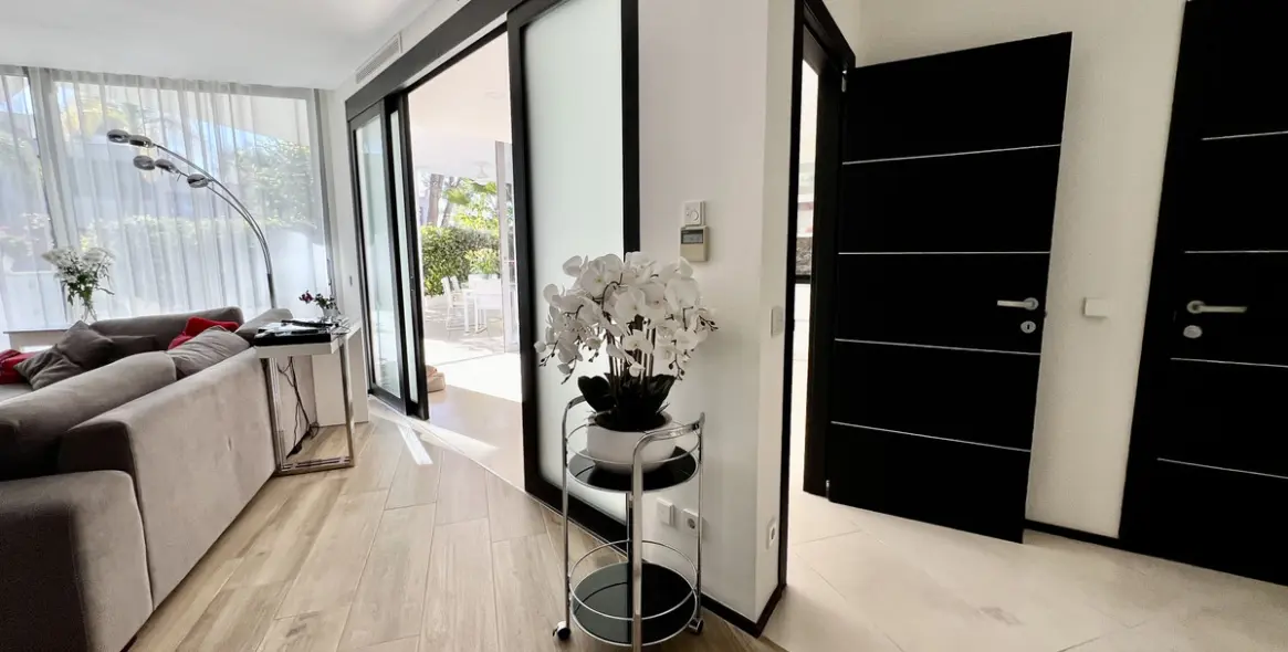 Sale of semi-detached house in Marbella (district The Golden Mile) 7