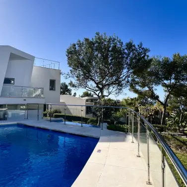 Long-term rent of semi-detached house in The Golden Mile